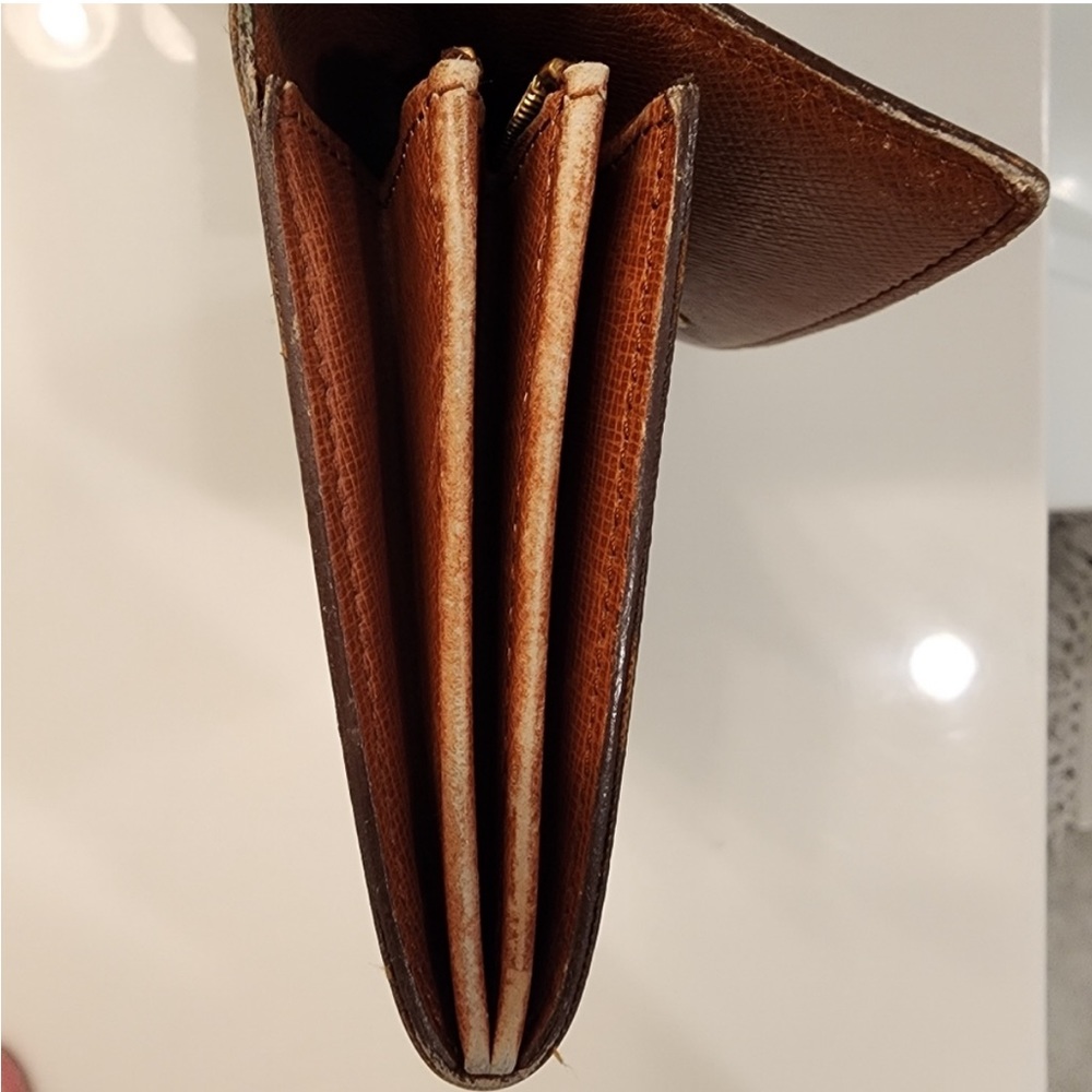 Louis Vuitton Mono Sarah Wallet 💯 % authentic - Picture 8 of 11
